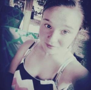 Meet your Posher, Desiree